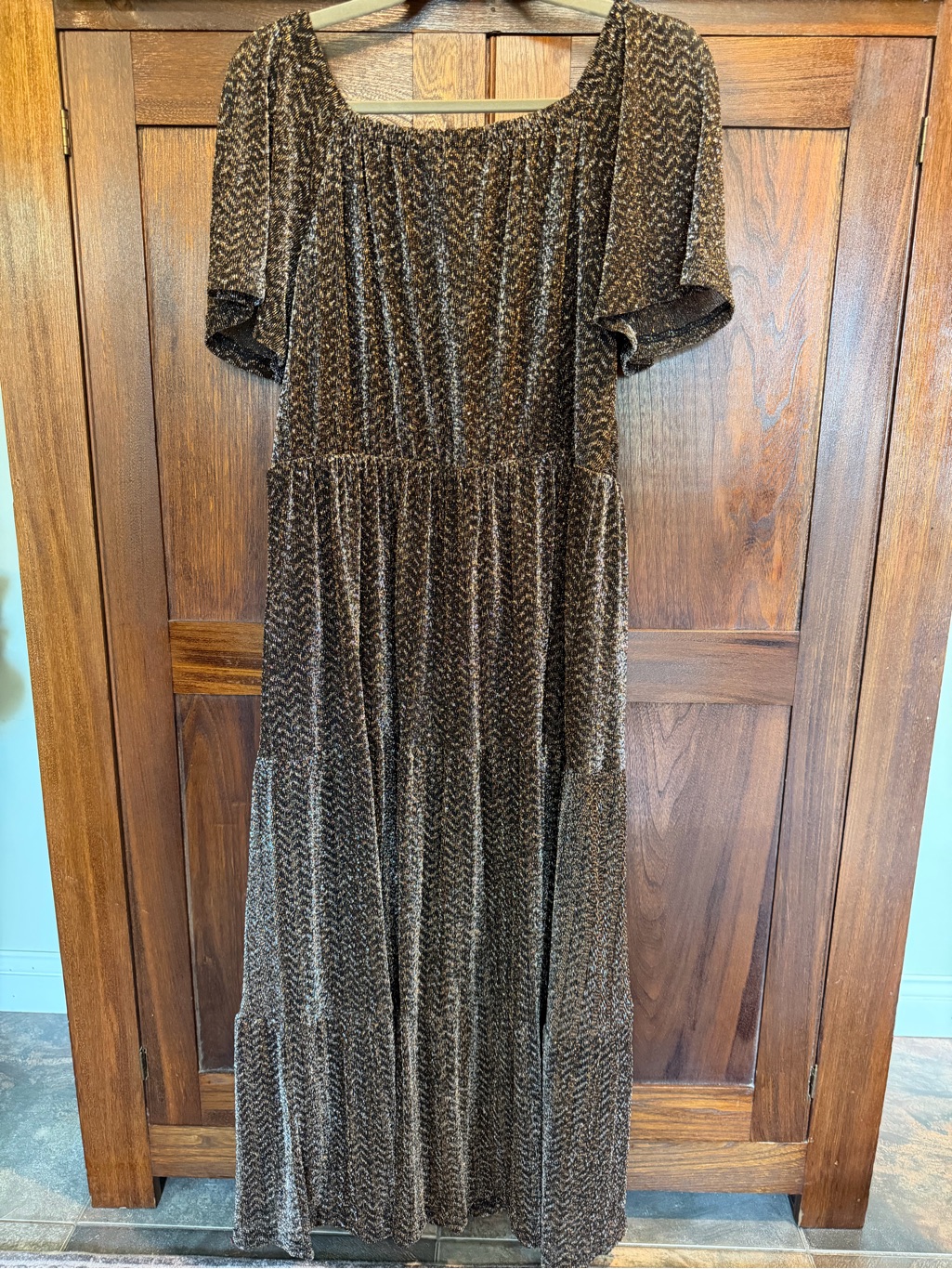 Metallic Black And Gold V-Neck Tiered Maxi Dress — image 2 of 6